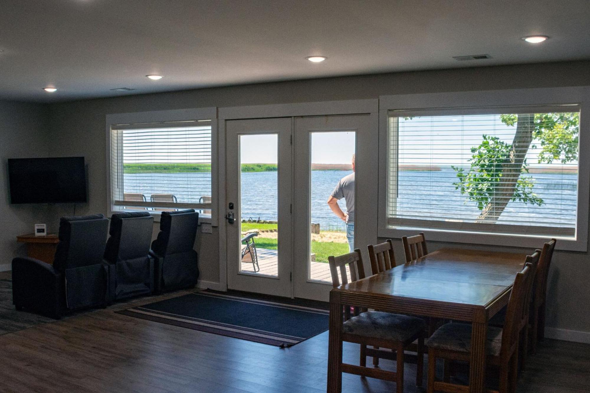 Cozy Home Lake Huron II Au Gres Phòng bức ảnh